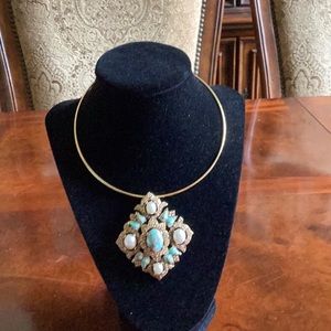 Sarah Coventry Vintage Brooch from the 1960s.